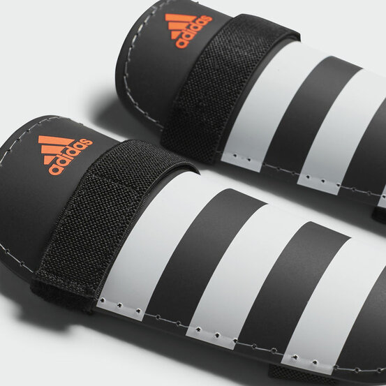 Chrániče Adidas EVERLITE