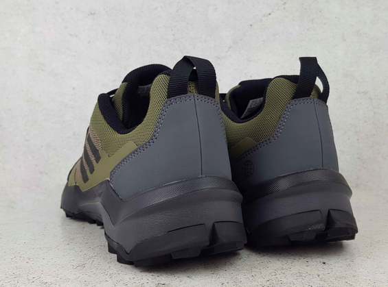 Pánska outdoorová obuv Adidas TERREX AX4
