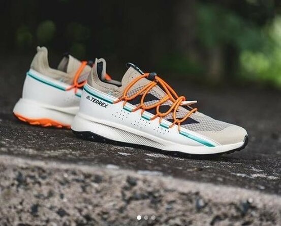 Pánska outdoorová obuv Adidas TERREX VOYAGER 21